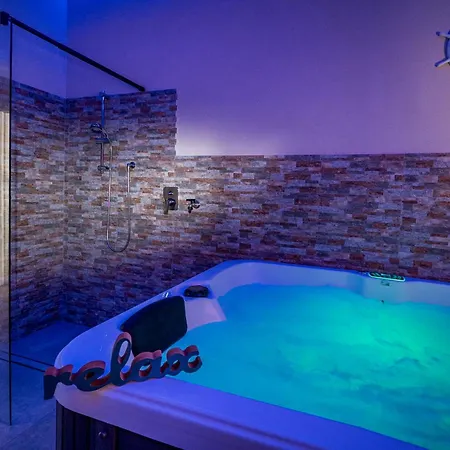 Golden House Con Jacuzzi Daire Castellammare del Golfo