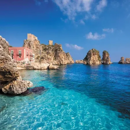 Golden House Con Jacuzzi Daire *