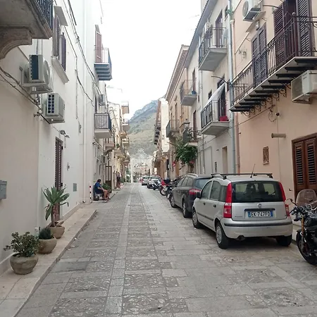 Golden House Con Jacuzzi