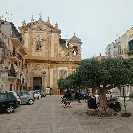 Golden House Con Jacuzzi Daire