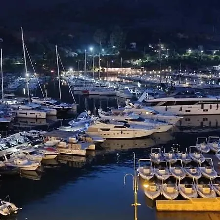 Golden House Con Jacuzzi Castellammare del Golfo