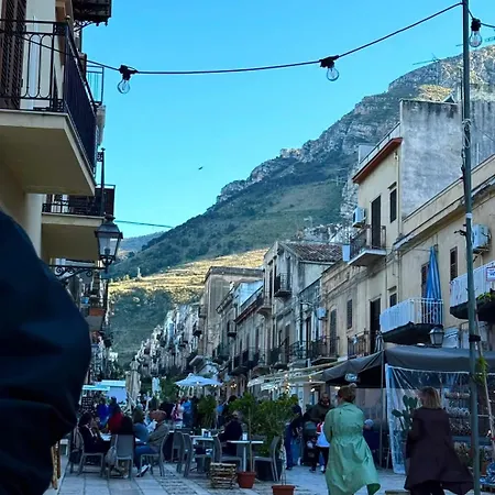 Daire Golden House Con Jacuzzi Castellammare del Golfo